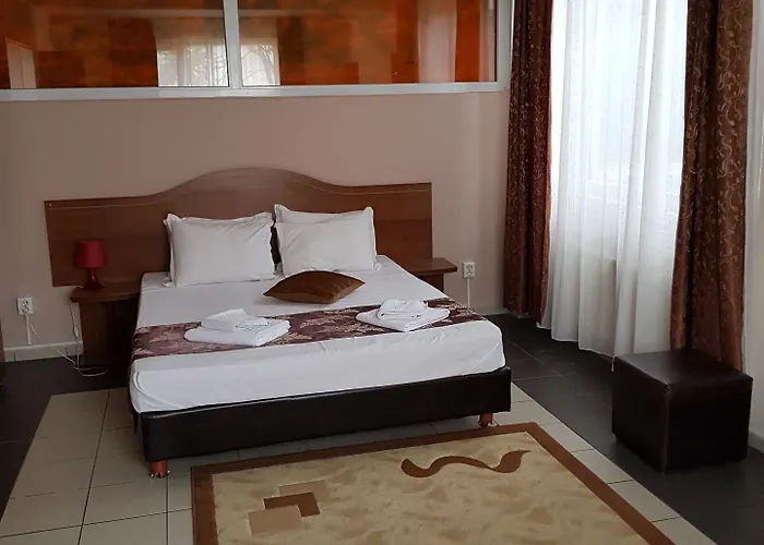 Hotell Tranzzit 3*