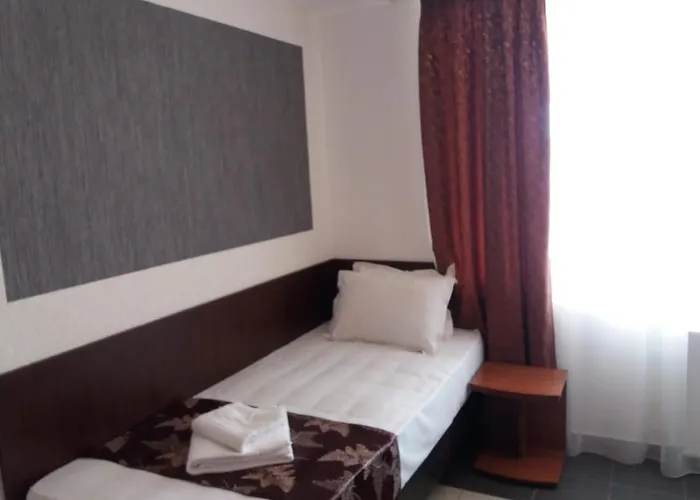 Tranzzit Hotell 3*