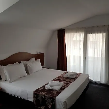Hotel Tranzzit