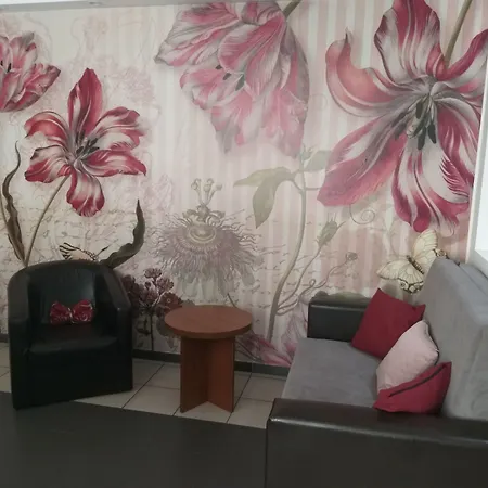 Tranzzit Hotell Bukarest