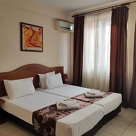 Hotel Tranzzit 3*