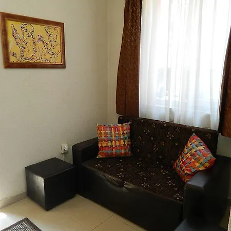 Tranzzit Hotell Bukarest