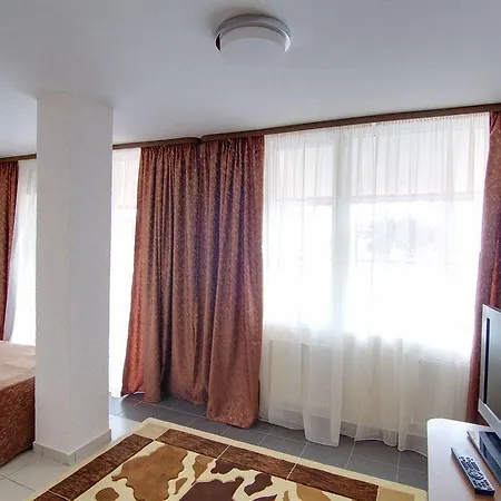 Hotel Tranzzit