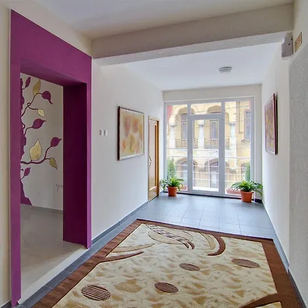 Hotel Tranzzit 3*