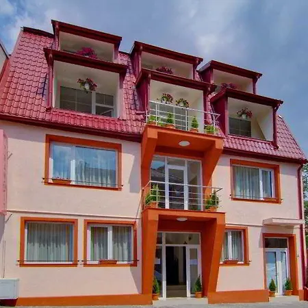 特兰兹提酒店 3*