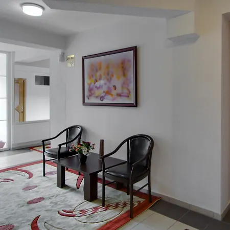 Tranzzit 3* Bukarest