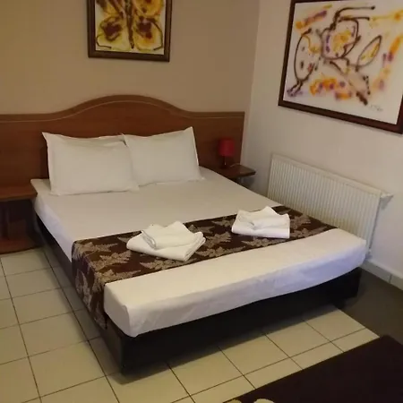 特兰兹提酒店 3*