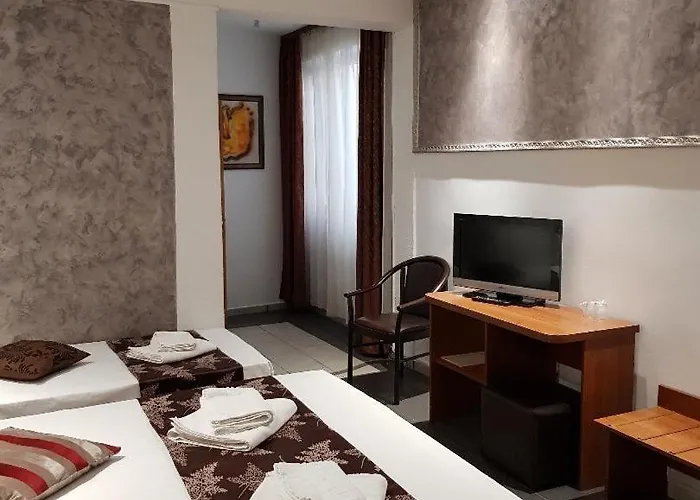 Hotel Tranzzit