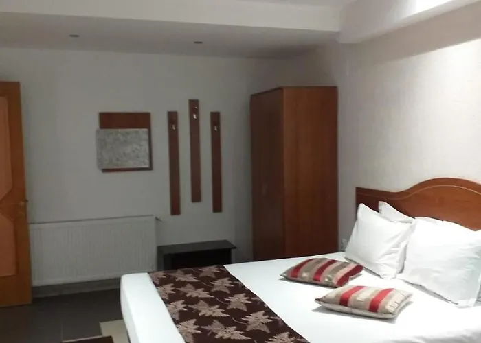 Hotel Tranzzit
