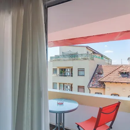 Hotell Tranzzit