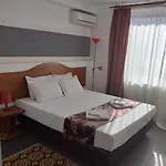 호텔 Tranzzit 부쿠레슈티