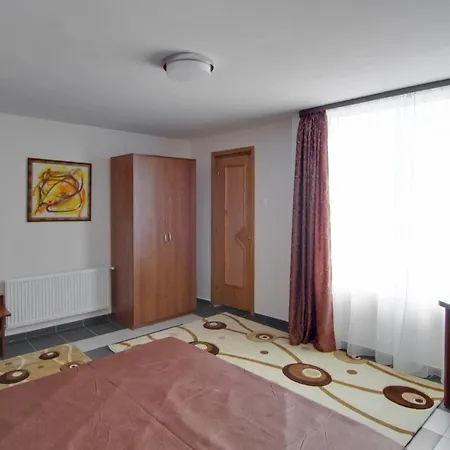 Tranzzit Ξενοδοχείο 3*