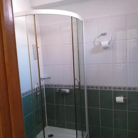 Tranzzit Βουκουρέστι