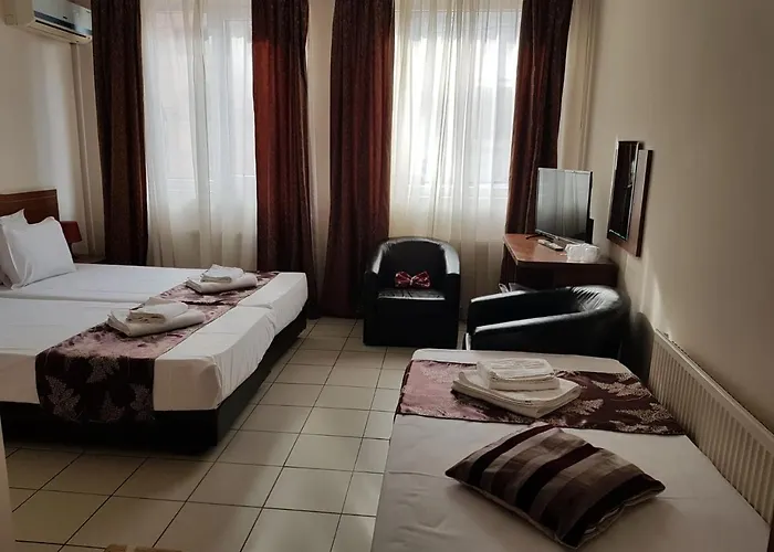 Готель Tranzzit Бухарест